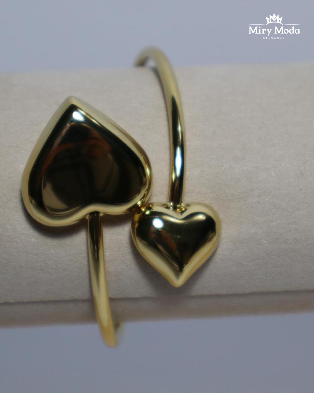 Bracciale  Rigido con Cuore.