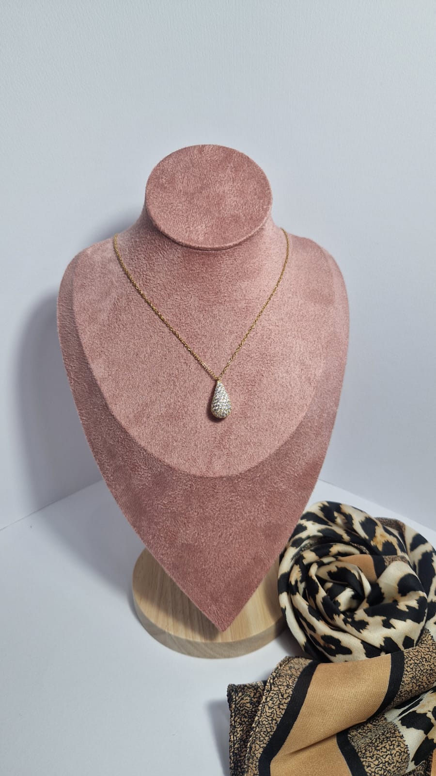 Collana goccia