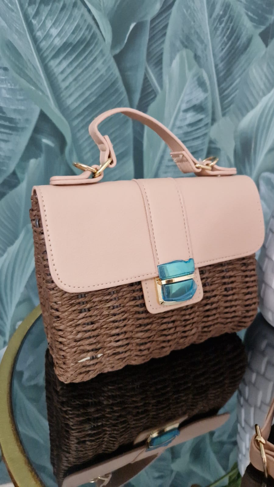 Borsa in Rafia