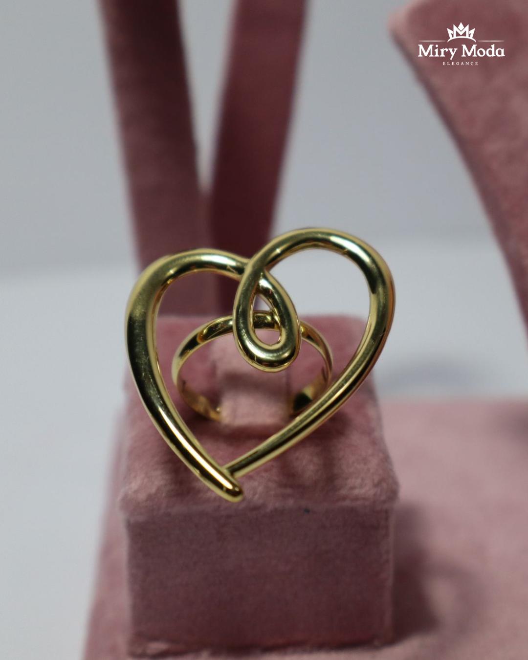 Anello Cuore Linea Sinuosa.
