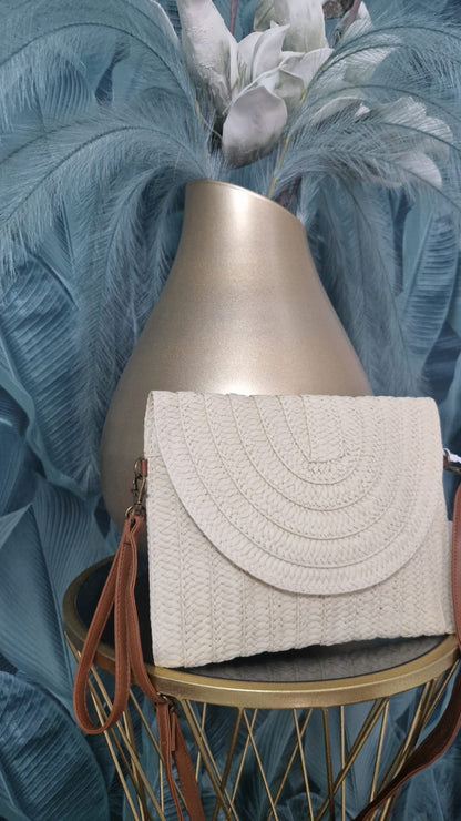 Pochette in Rafia