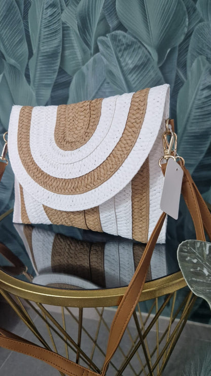 Pochette in Rafia
